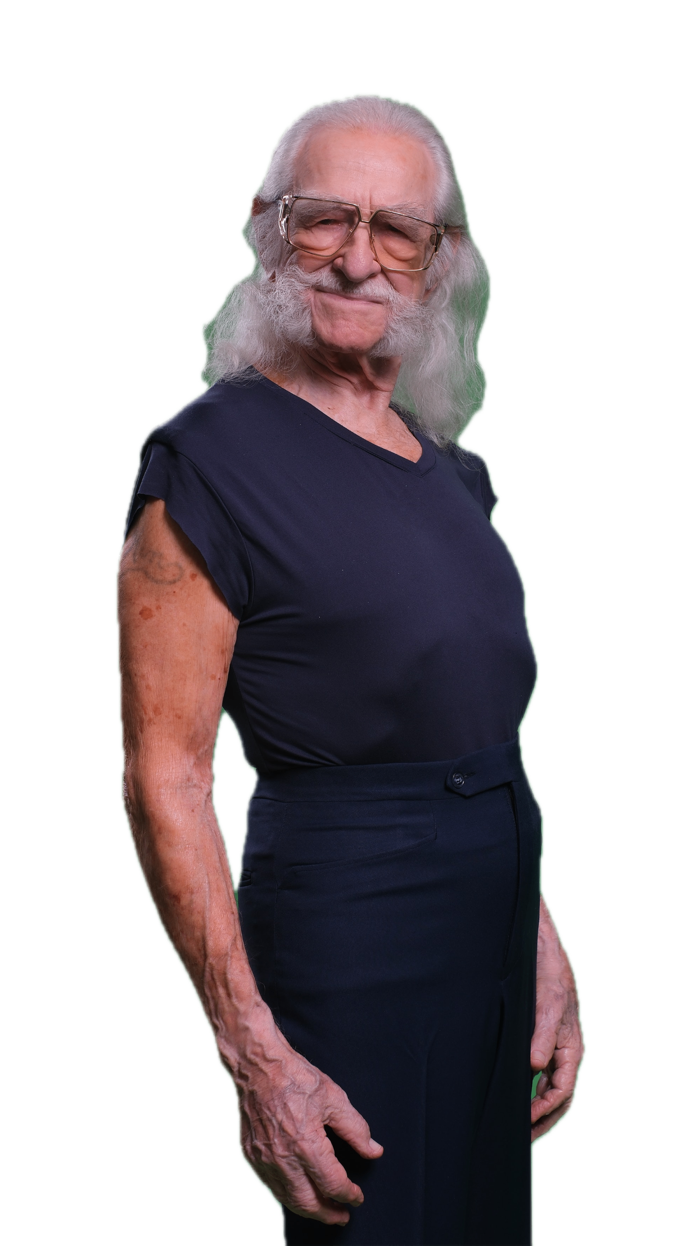 Why Following Dreams After 40 Fails: 94-Year-Old’s Career Guide Released