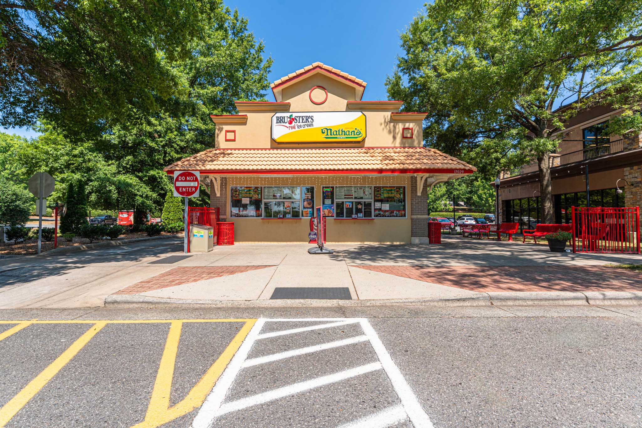 High demand for QSR properties in North Carolina as B+E brokers sale of Bruster’s/Nathan’s restaurant