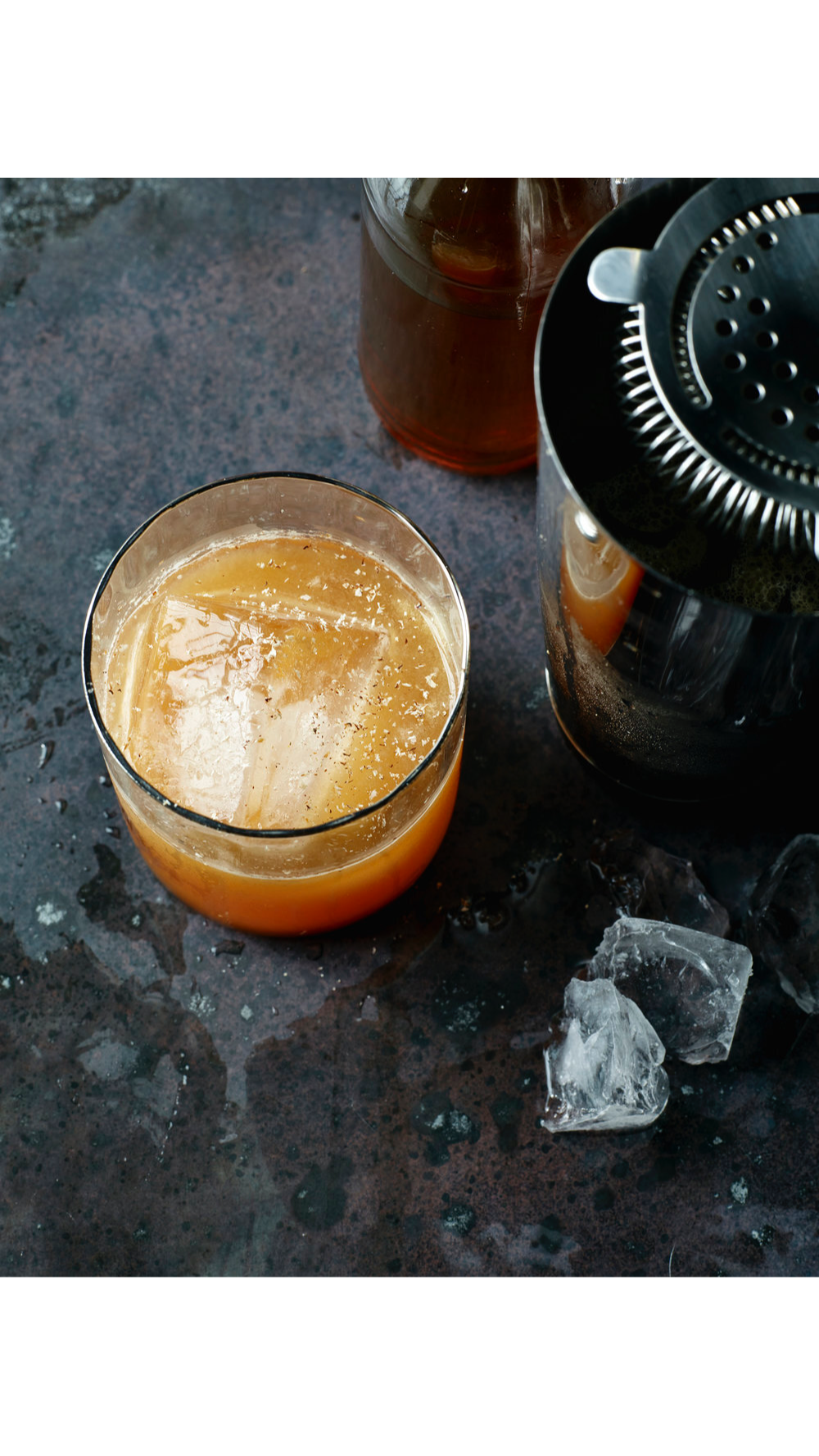 Lexington Craft Cocktail Bar With Fine Wine & Spirits: Table Reservations Expand