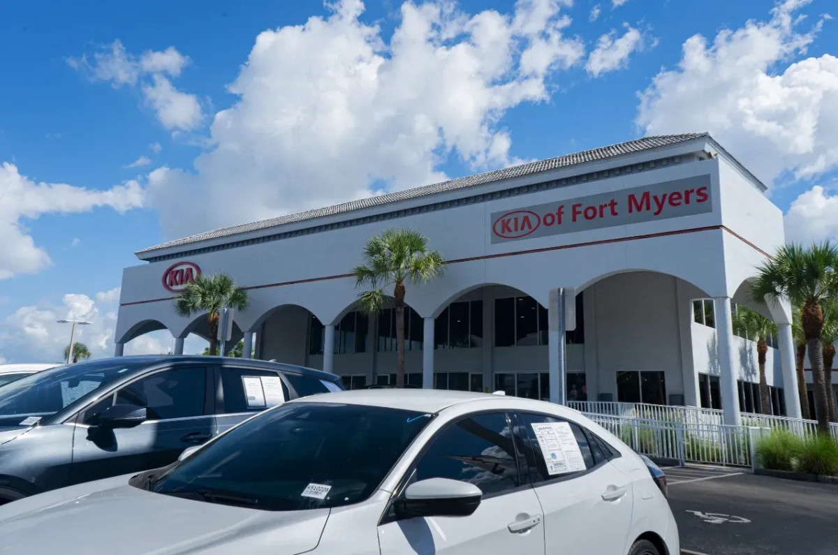 Fort Myers Residents Can Now Access Kia & CDJR CPO Vehicles