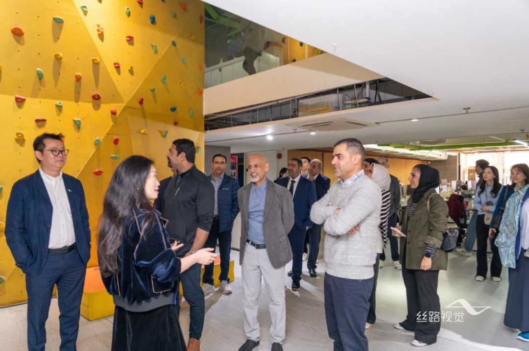 Kuwaiti Business Delegation Visits Silkroad Visual to Explore Digital Twin Applications