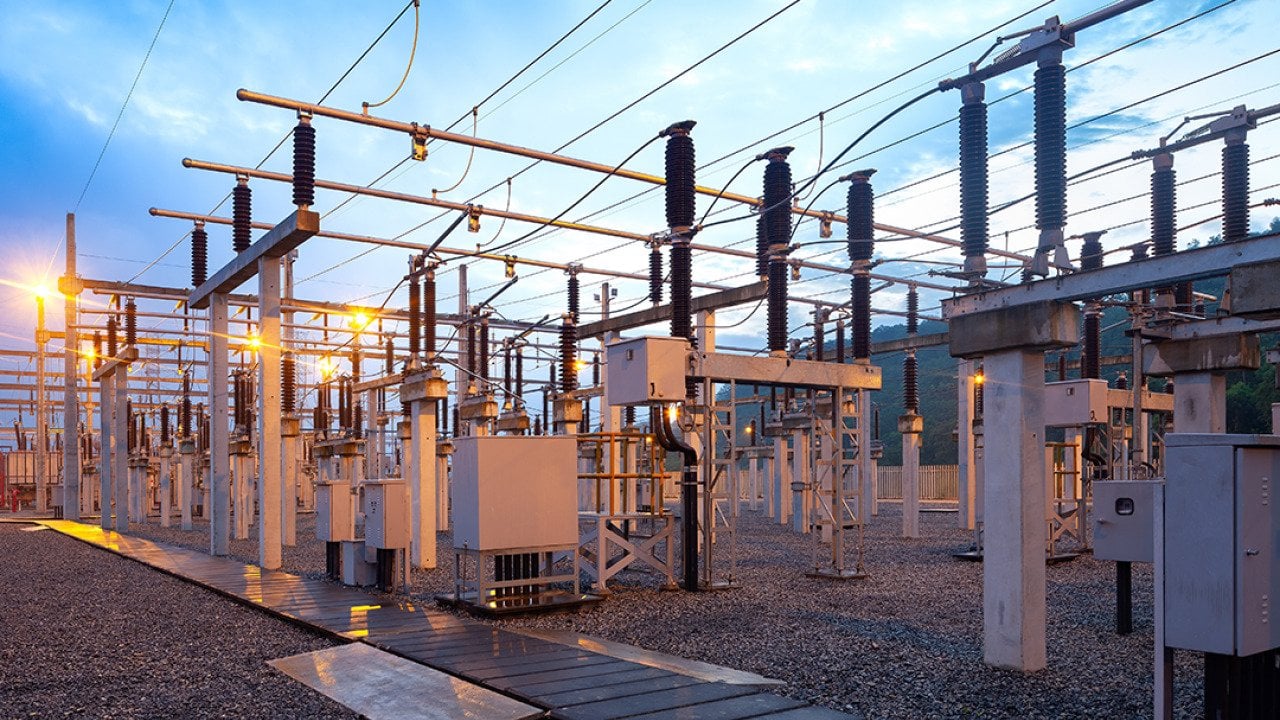 Can America keep the lights on? What needs to happen to modernize the grid