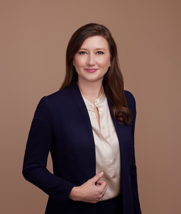 New Breakthroughs in Knee Injury Treatment in Houston with Catherine Cahill MD, Houston’s Only Female Hip & Knee Orthopedic Surgeon