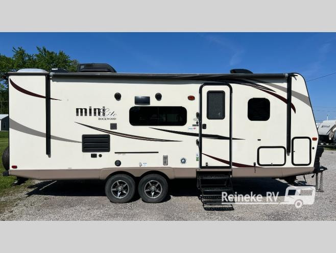 Reineke RV Expands Selection of Travel Trailers and Fifth Wheels in Toledo