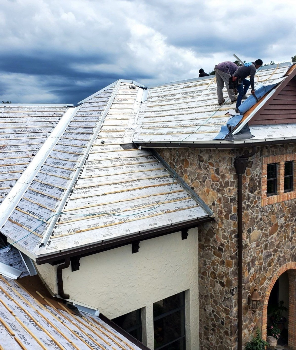 Thomas Roofing & Repair Expands Roof Replacement in Holly Hill, FL